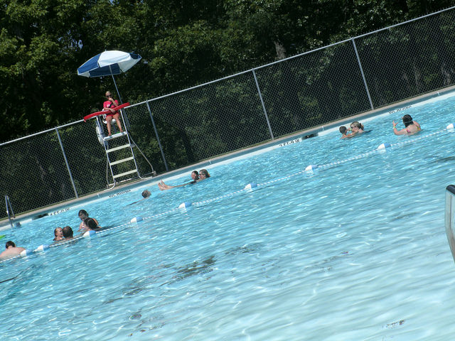 washington community pool